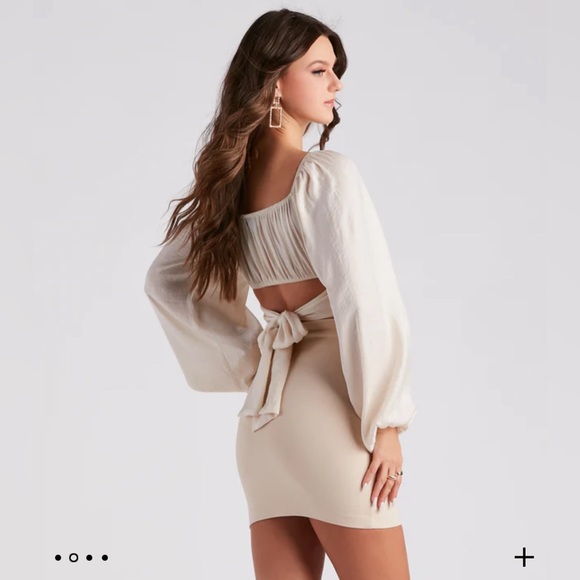 Windsor Sweet & Flirty Ivory Sweetheart Neck Satin Crop Top w Tie Back - Size S - Picture 2 of 8